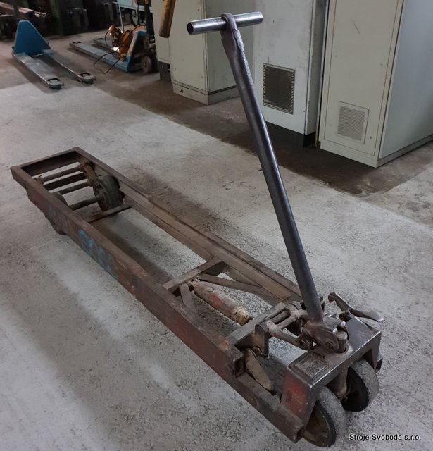 Paletový zdvižný vozík 1600 kg (2 - Paletovy zdvizny vozik 1600kg  (1).jpg)